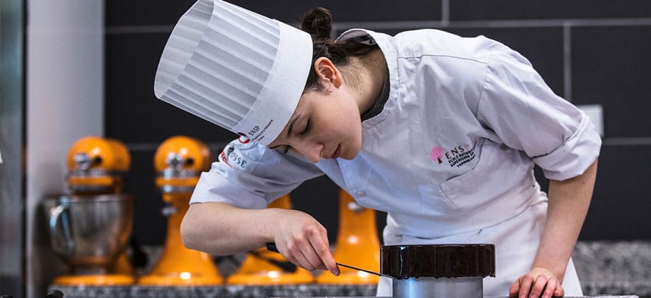 Comment devenir Chef Chocolatier - École Ducasse